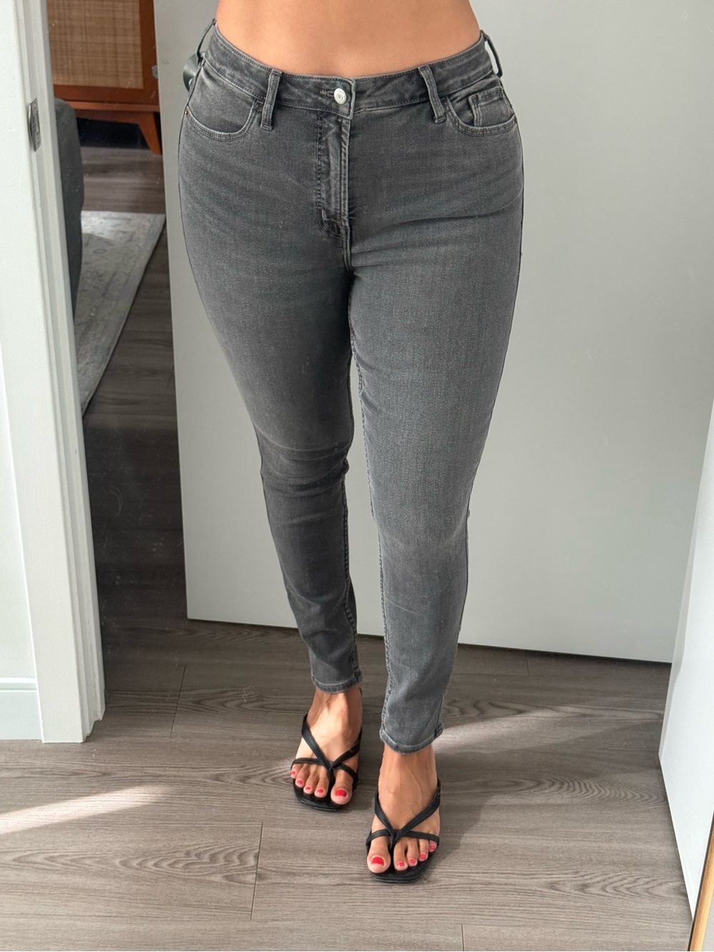 Old Navy - Rockstar Super Skinny Extra High-Rise Jeans